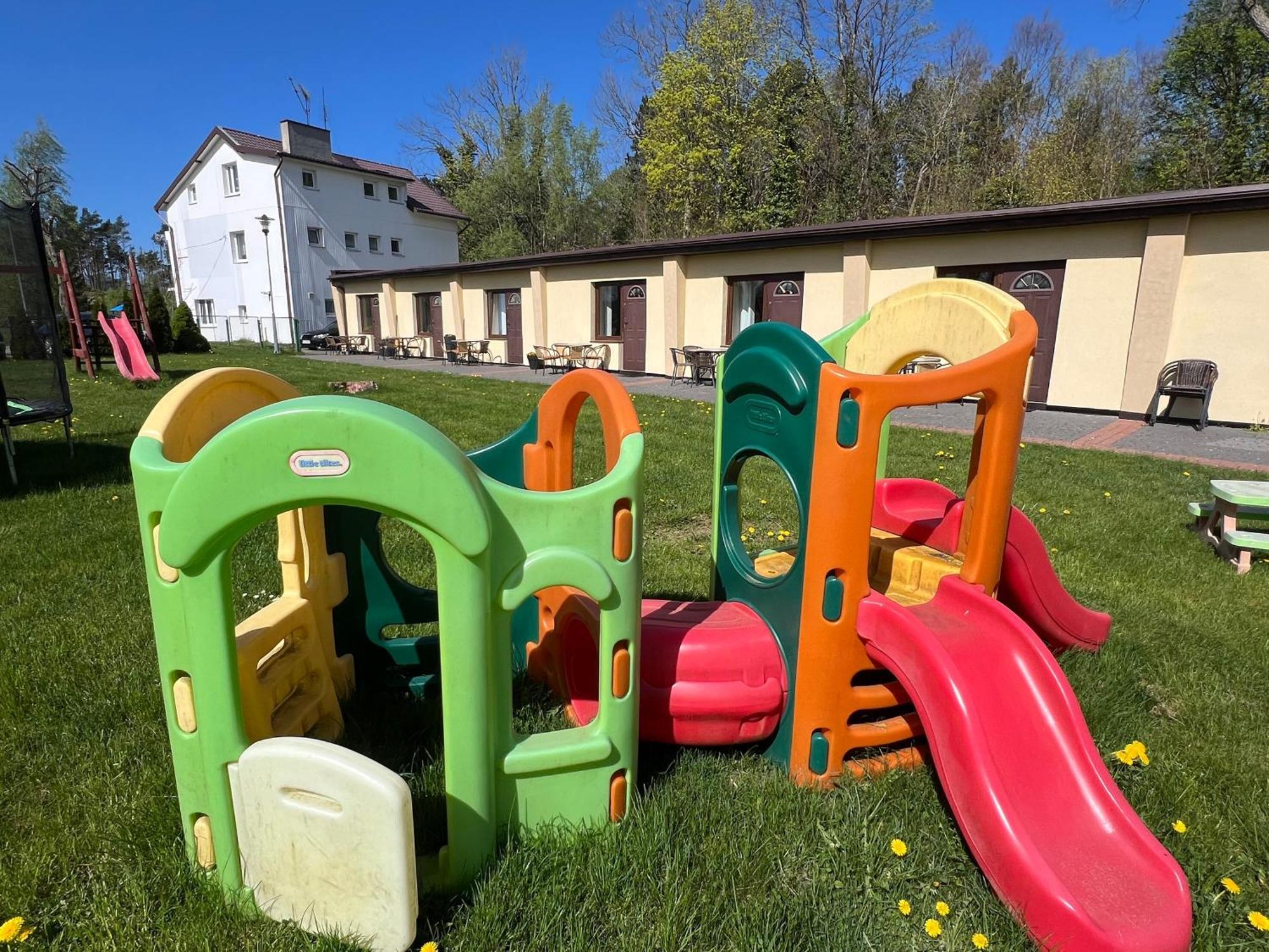 Osrodek Rodzinny "Pod Wydmami" Przy Plazy , Plac Zabaw , Rowery Sarbinowo Bagian luar foto
